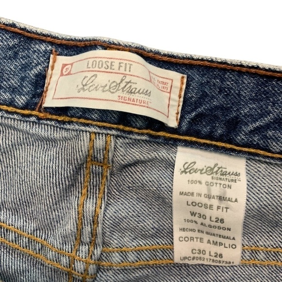 Levi’s cut off high waisted ripped shorts size 30 - Picture 4 of 6